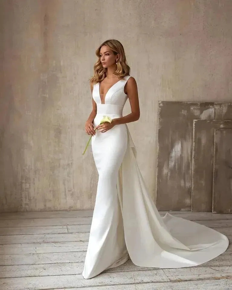 Mermaid Wedding Dress Detachable Train Bow V-Neck Elegant White Ivory