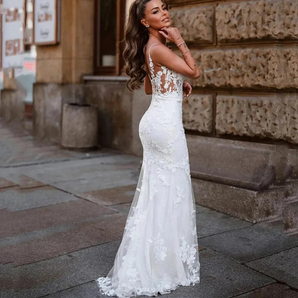 Vestidos de novia de sirena con encaje y tirantes finos, apliques de