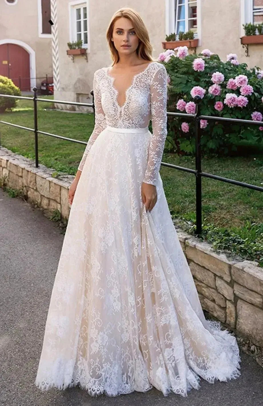 Elegant Full Lace Champagne Wedding Dresses Sexy V-neck