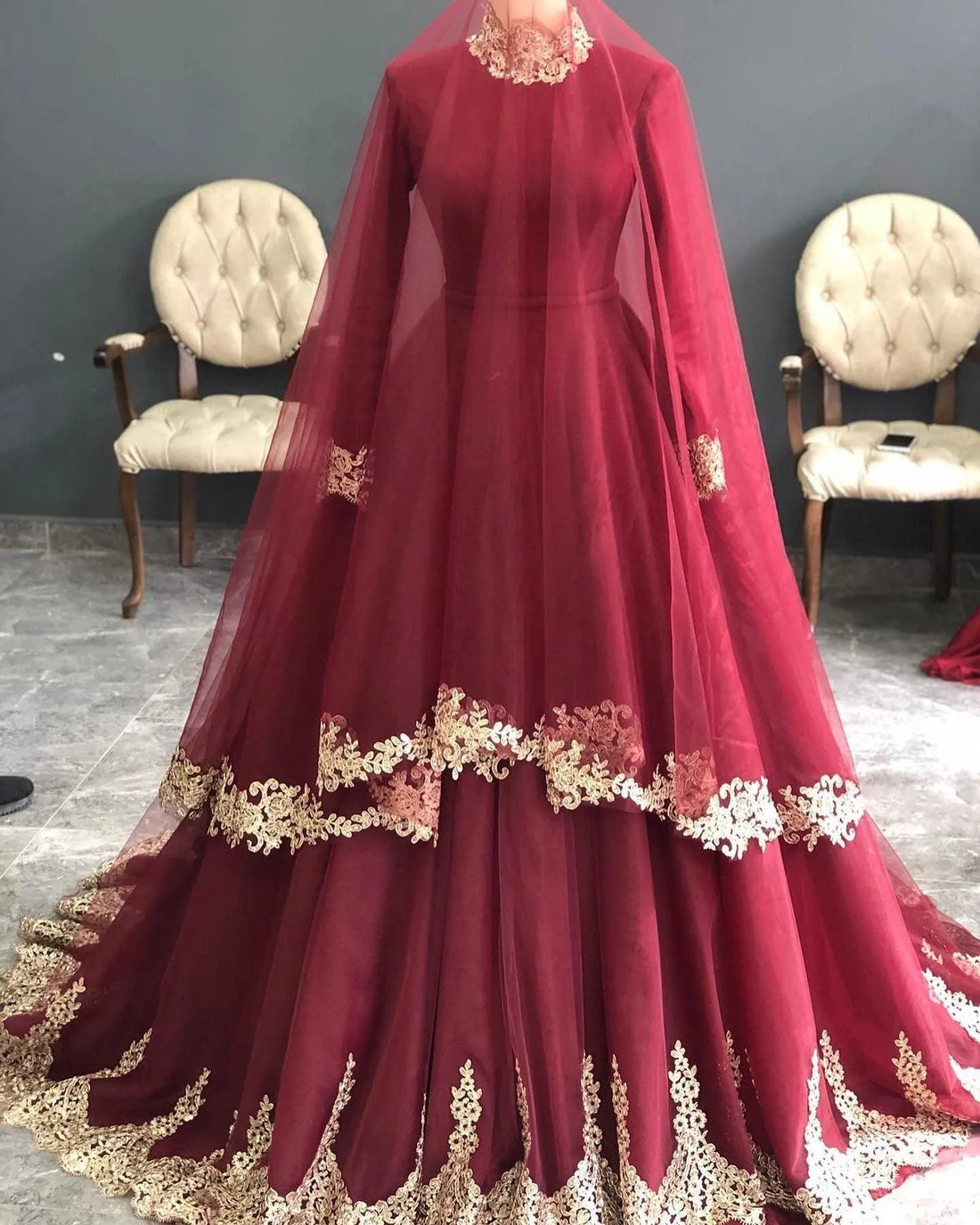 Long Sleeves Burgundy A Line Muslim Wedding Dresses High Neck with Train Arabic Bridal Gowns Vestidos de novia