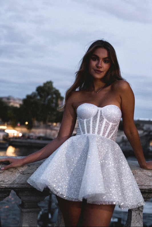 Vestidos de novia cortos brillantes de tul con escote en forma de corazón, vestidos de novia de corte A por encima de la rodilla, vestidos de fiesta elegantes de lujo para mujer