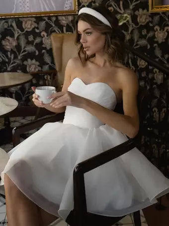 Vestido de novia de corte A corto sin mangas con escote en forma de corazón, moderno, de satén, con lazo de sirena, de satén, con cola de corte, vestido de novia de princesa, vestidos de novia blancos 