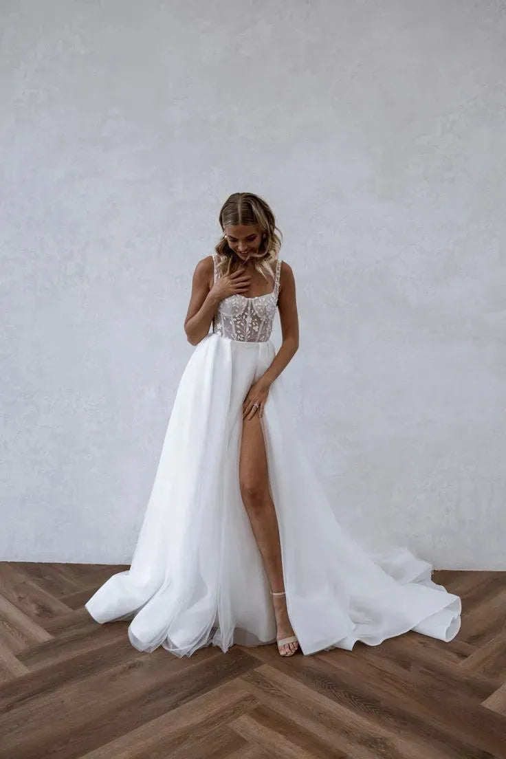 Beach Elegant Wedding Dresses Split Backless Lace Appliques Bridal Gown Square Neck Boho Spaghetti Straps فستان حفلات ال Boho