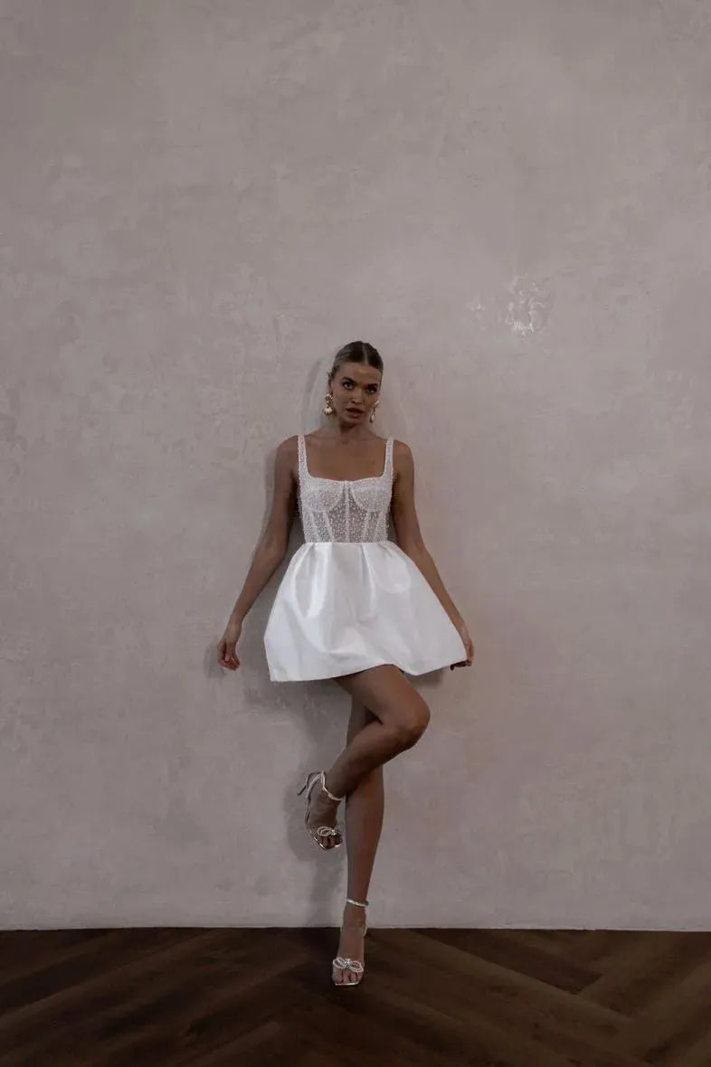 Sexy Lace Square Collar Wedding Dresses Elegant Backless Short Above Knee Mini Sheath Bridal Gowns Vestidos De Novia Ivory Short Wedding Dress