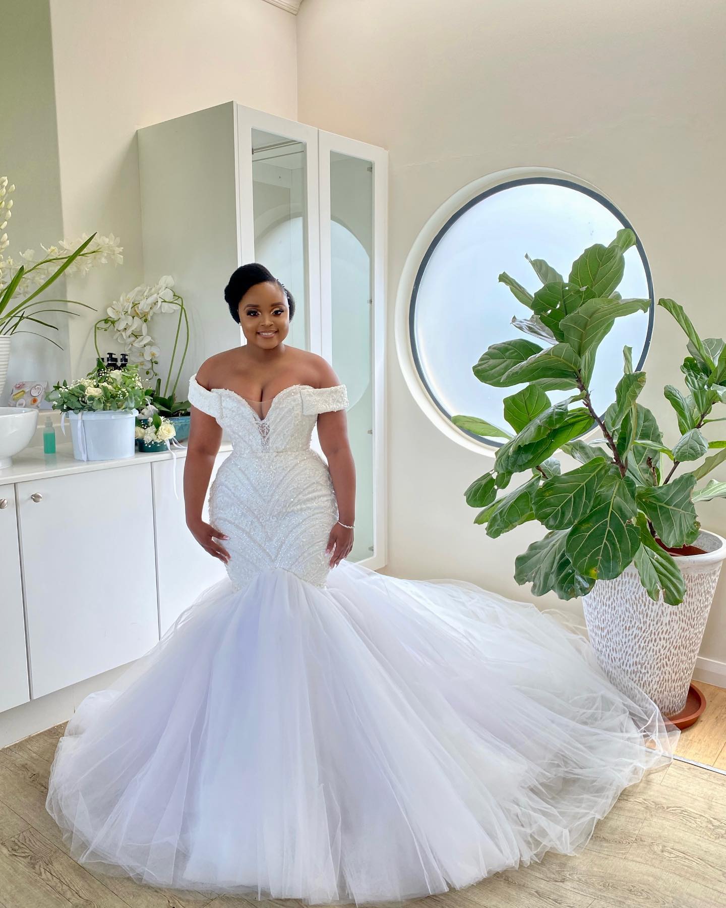 Plus Size Beaded Tulle Mermaid Wedding Dresses Off The Shoulder Lace Appliques Africa Bridal Dress Aso Ebi Wedding Gowns