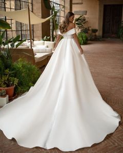 Abito da sposa affascinante a spalla manica corta lunghezza del pavimento a-line con sweep treno da sposa abiti matrimoniali della chiesa