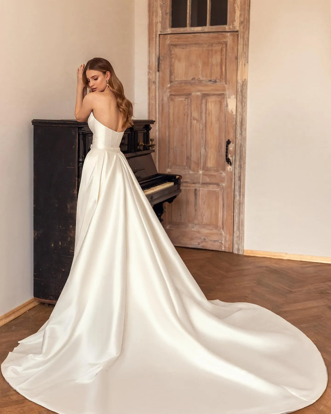 Sexy Satin Off Shoulder Wedding Dresses With Detachable Train Sweetheart A-Line White/Ivory Bridal Gowns vestidos de novia Ivory Satin