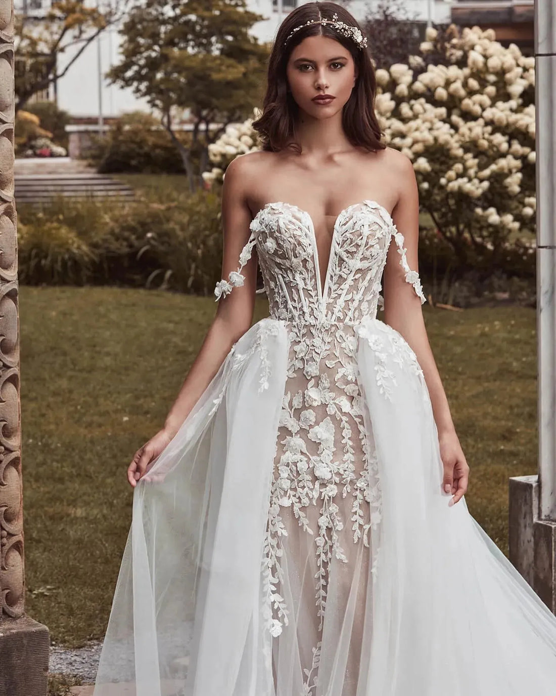 Charming Wedding Dresses Scoop Spaghetti Straps Trumpet Appliques Bridal Gown Robe De Mariée For Women Custom Made ivory Boho