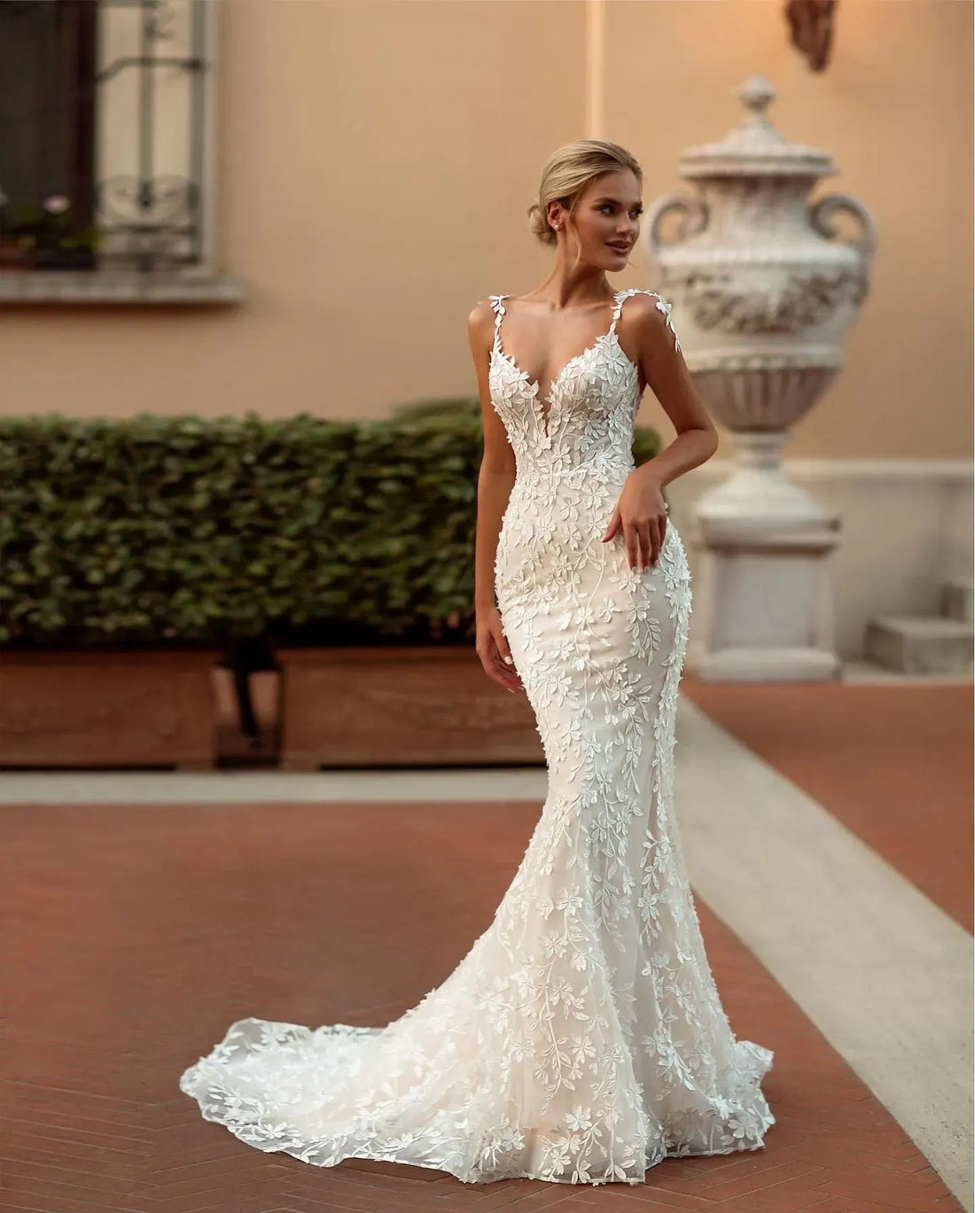 Exquisite Lace Mermaid Wedding Dresses vestido de novia Spaghetii Strap Bridal Gowns Appliqued Lace Wedding Gowns champagne