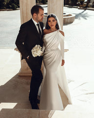 Gorgeously Mermaid Satin Wedding Dresses For Bride Elegant Court Train Sexig enkel vacker bantning av bröllopsklänningar