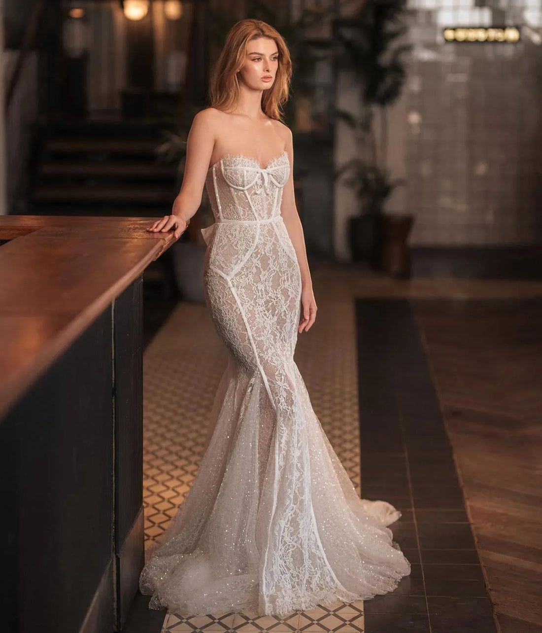 Champagne Mermaid Wedding Dresses Strapless Corset Bridal Gowns Glitter Sleeveless Vintage Lace Boho Wedding Gown Boho