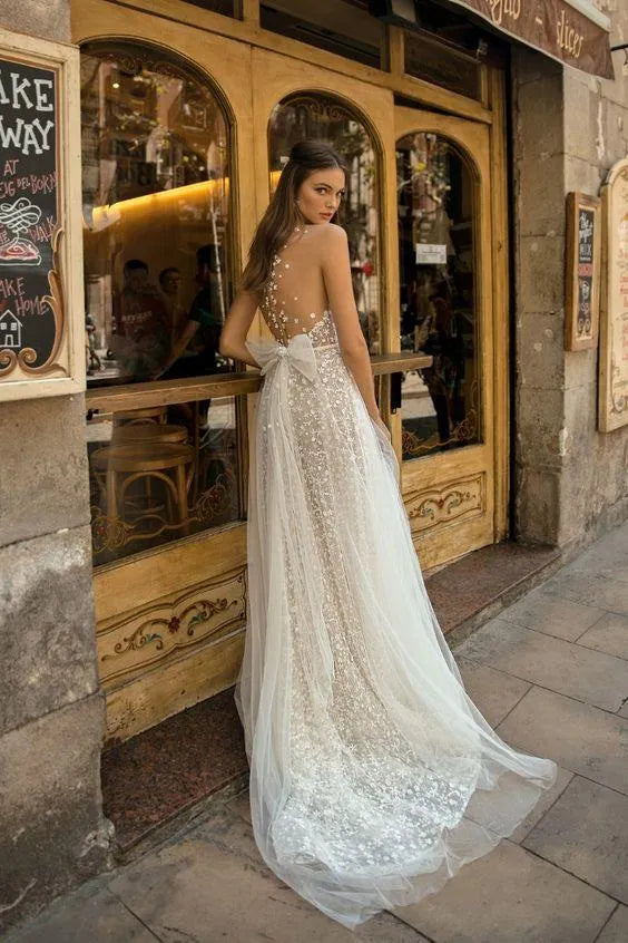 A-line Lace Wedding Dresses Beach Bridal Wedding Gown Boho Floor Length Charming Princess Party Gown Plus Size Boho
