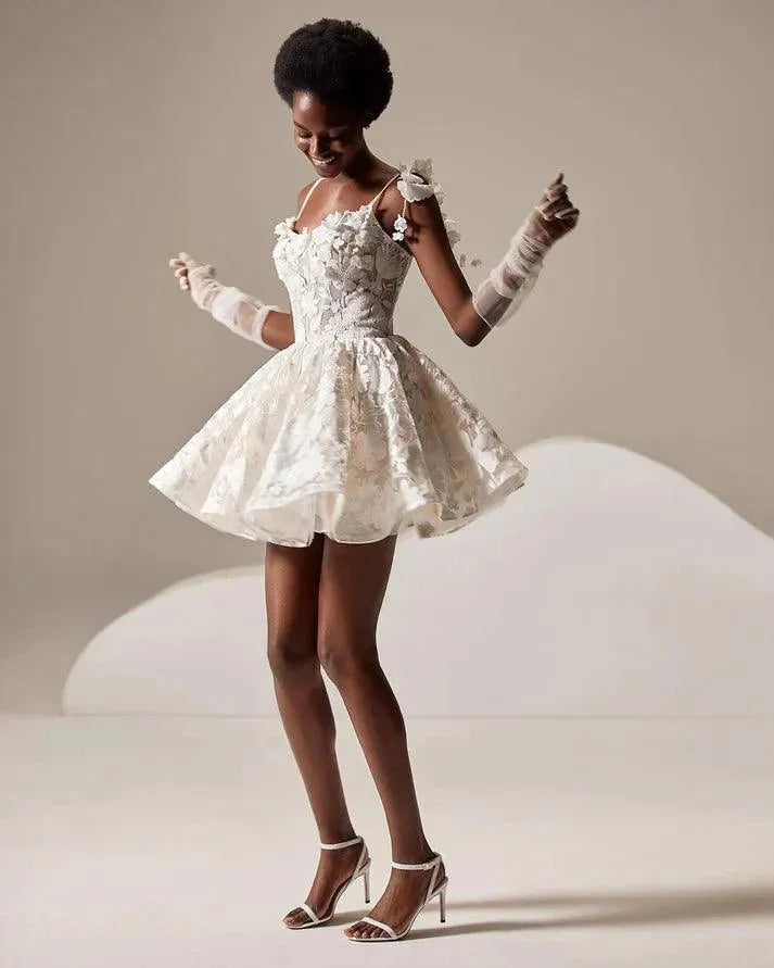 Qanz Appliques Short Wedding Dresses Spaghetti Straps 3D Flowers Robes Mariée A Line Corset Back Plus Size свадебное платье White