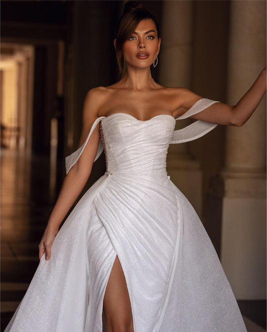 Vestido de novia sexy de sirena con purpurina y abertura lateral, escote en forma de corazón, con cola desmontable 