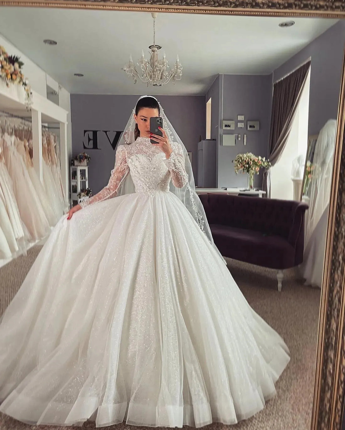 Empire Glitter Lace Wedding Dresses High Neck Appliques Cap Sleeves A-Line Bridal Gowns Shiny Princess Ball Bride Dress Ivory