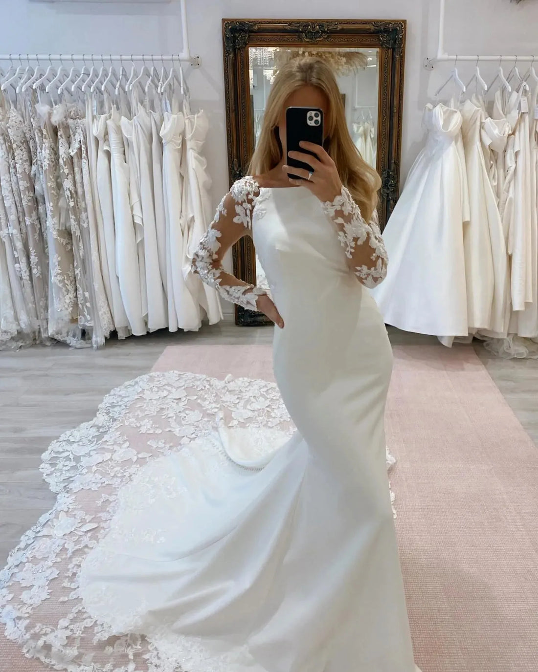 Charming Mermaid Wedding Dress High neck Lace Appliques Sweep Train Bridal Gowns Fashion Amanda Novias Vestido De Novia Beige