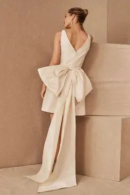 Short Mini Satin V Neck Bridal Gown Large Bow Open Back Sleeveless Above Knee Length Wedding Party Dress wedding dress Satin Short Wedding Dress