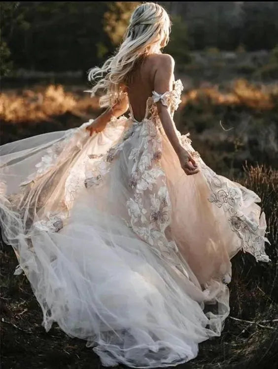 Floral Appliques Romantic Country Wedding Dresses Lace A-Line Off Shoulder Backless Sexy Tulle Boho Bridal Gowns Boho