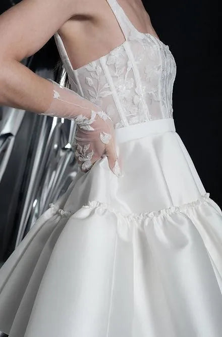 Short Skater Dress Mikado Silk and Flower Embroidery Wedding Dress Modern Princess Bridal Mermaid Vestido De Novia Satin Gown Bow Satin Court Train Satin