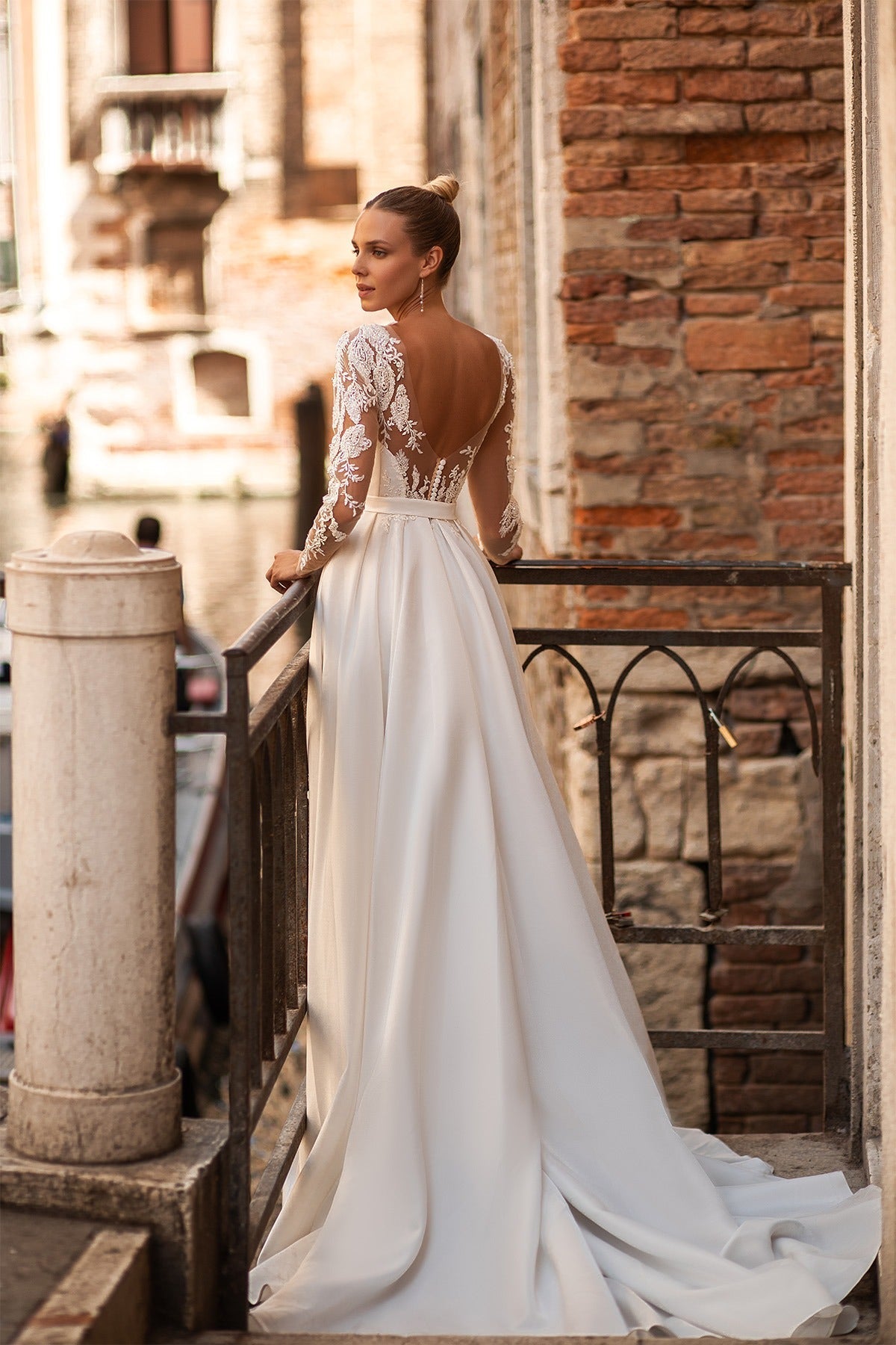 Abito da sposa civile a colpa laterale sirena principessa vestido de novi abito moderno abito da campo da prua raso