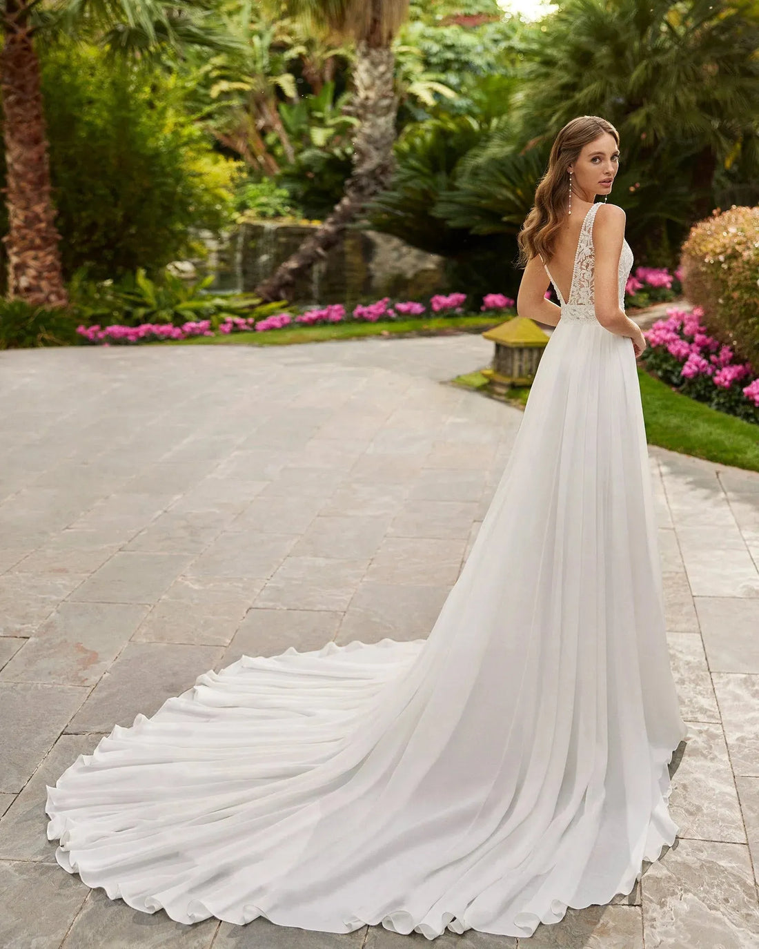 Boho Elegant Wedding Dress For Women V-Neck Lace Appliques Backless Bridal Gown Robe De Mariée Chiffon Custom Made Boho