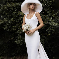 Modern Sheath Crepe Minimalist Wedding Dresses For Women Buttons Oversized Tight Fit Simple Bow Train Backless Bridal Gown