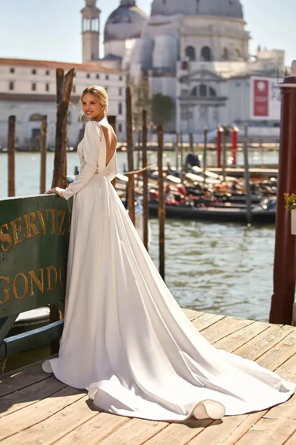 Elegant V Neck Long Cap Sleeve Sexy Backless Lace Top Satin A Line Wedding Dress For Women Bridal Gowns vestido Customized