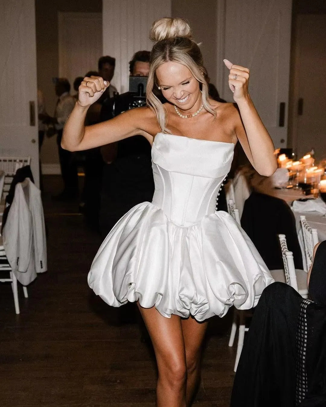 Toofgon Ivory A Line Satin Wedding Dresses Above Knee Buttons Side Bride Dress Princess Wedding Gowns Formal Prom Party Wear