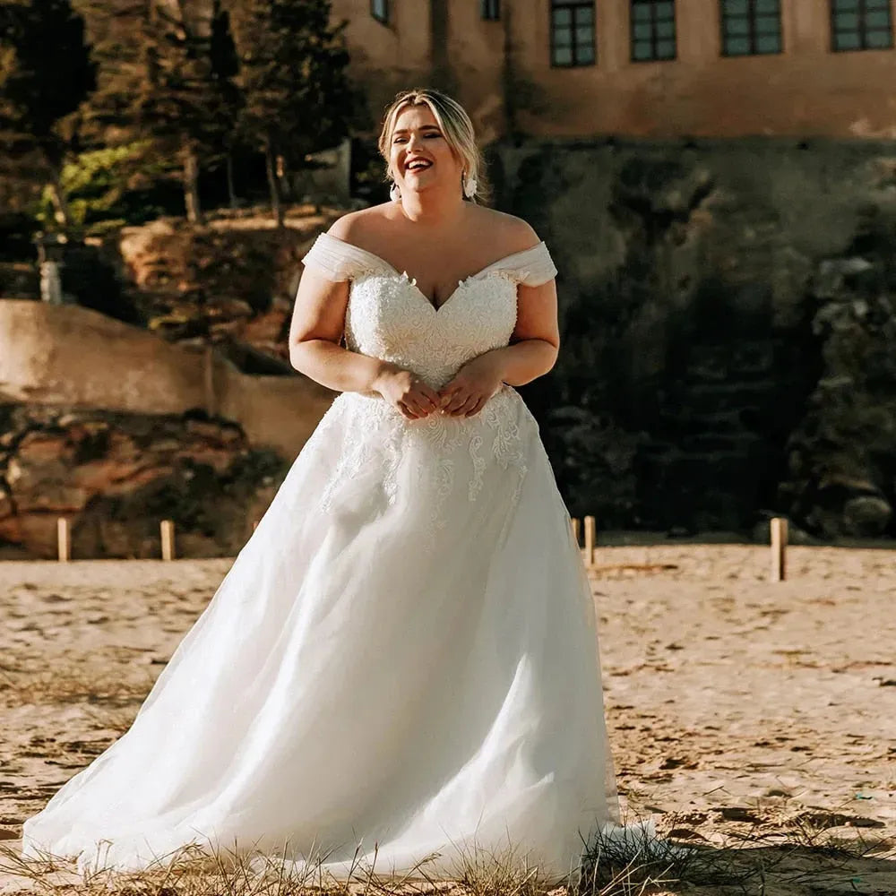 Beach Wedding Dresses Plus Size Off Shoulder V-Neck Lace Up Back Bride Gowns Lace Applique A-Line vestidos de novia