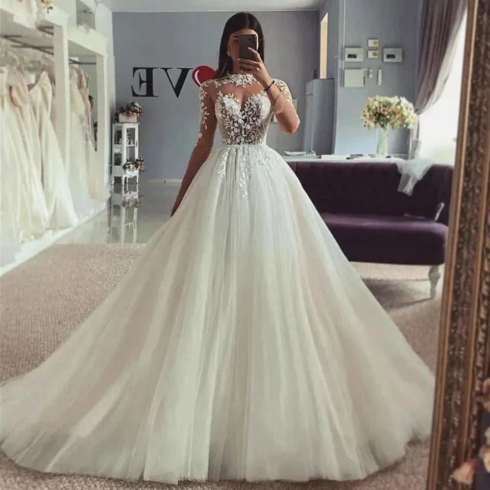 Long Sleeve Wedding Dresses A Line High Neck Bridal Dress Appliqued Lace Wedding Gowns Ivory