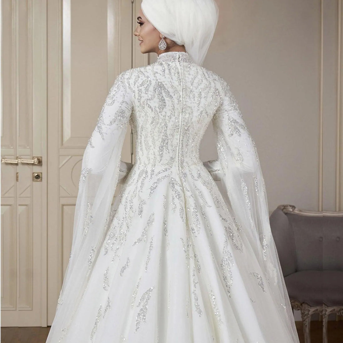 Luxury Beaded Long Sleeve Muslim Wedding Dresses High Neck Islamic Hijab Bridal Gown Arabic Dubai Kaftan Vestidos De Novi