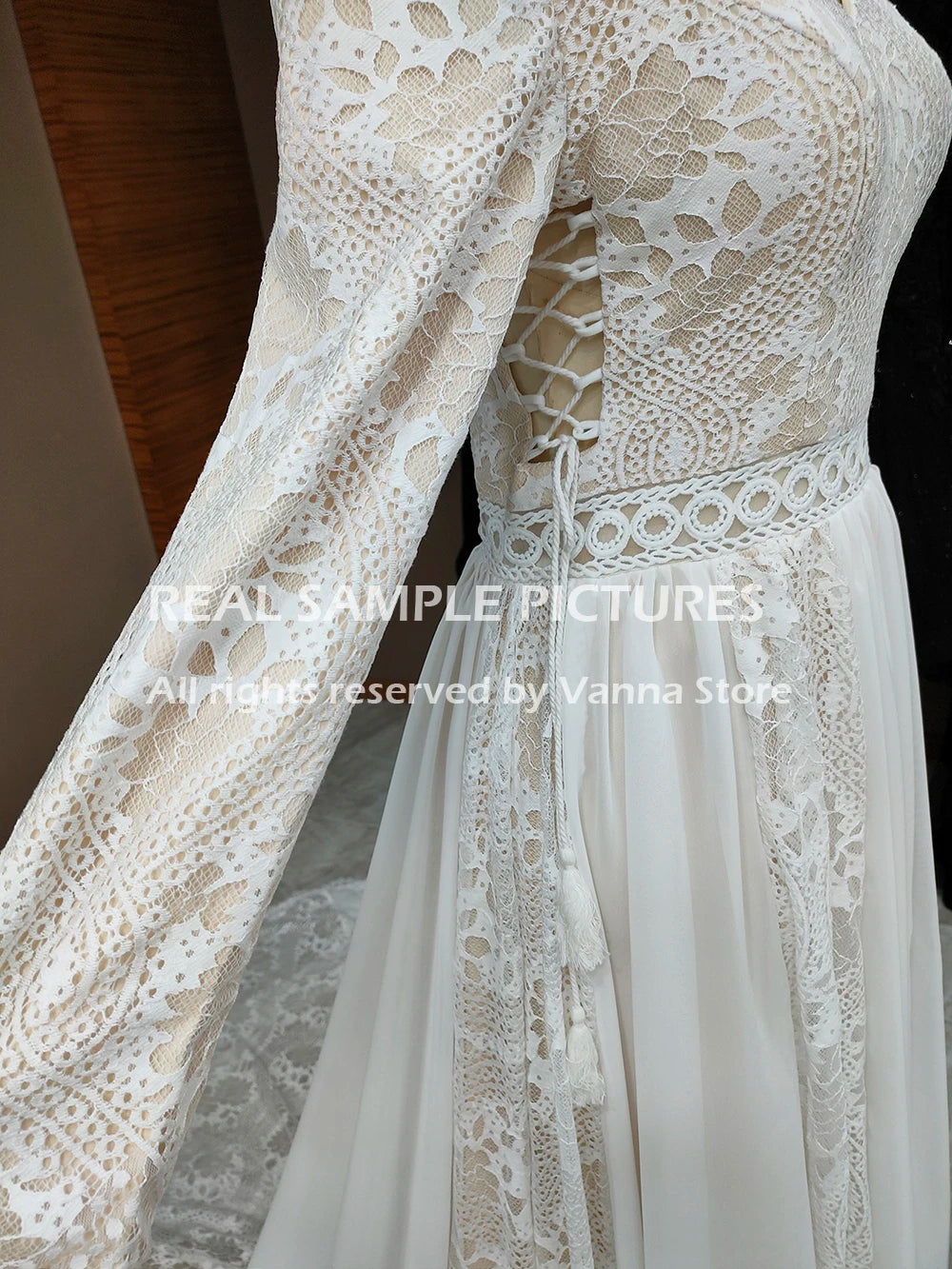 Customized Hippie Boho Beach Elopement Backless Wedding Dress Chiffon Long Sleeves Big Size Photoshoot V Neck Lace Bridal Gown