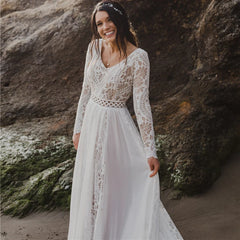 Customized Hippie Boho Beach Elopement Backless Wedding Dress Chiffon Long Sleeves Big Size Photoshoot V Neck Lace Bridal Gown