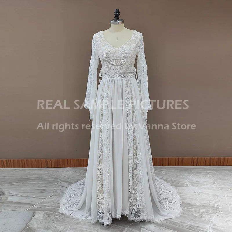 Customized Hippie Boho Beach Elopement Backless Wedding Dress Chiffon Long Sleeves Big Size Photoshoot V Neck Lace Bridal Gown