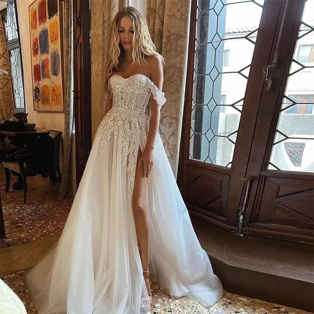 Sevintage Boho Wedding Dresses Crystal Beading Off the Shoulder Lace Appliques A-Line Wedding Gown Sweetheart Bridal Gown champagne