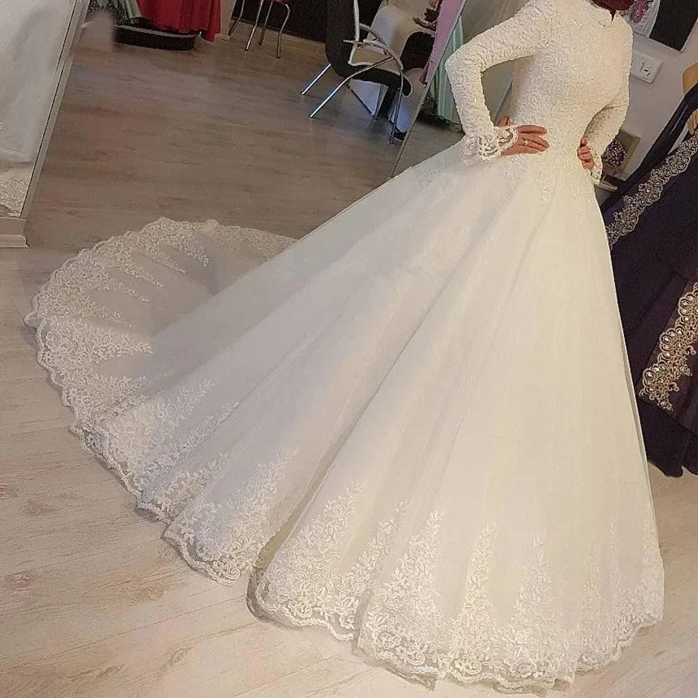 White Arabic Muslim Wedding Dresses Princess High Neck Long Sleeves Lace Appliques Bridal Dresses Robe De Mariage
