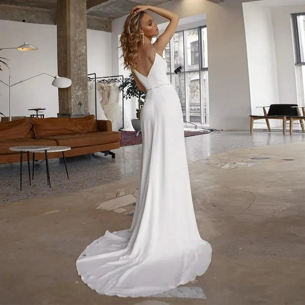 White Mermaid Wedding Dresses Soft Satin Beach Bridal Gowns V-Neck Spaghetti Straps Luxury Beading Princess Party Gowns Satin