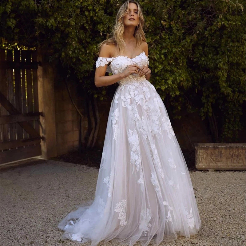 Spiaggia abito da sposa più dimensioni a cuore fuori dalle spalle Appliques morbidi abiti da sposa in tulle