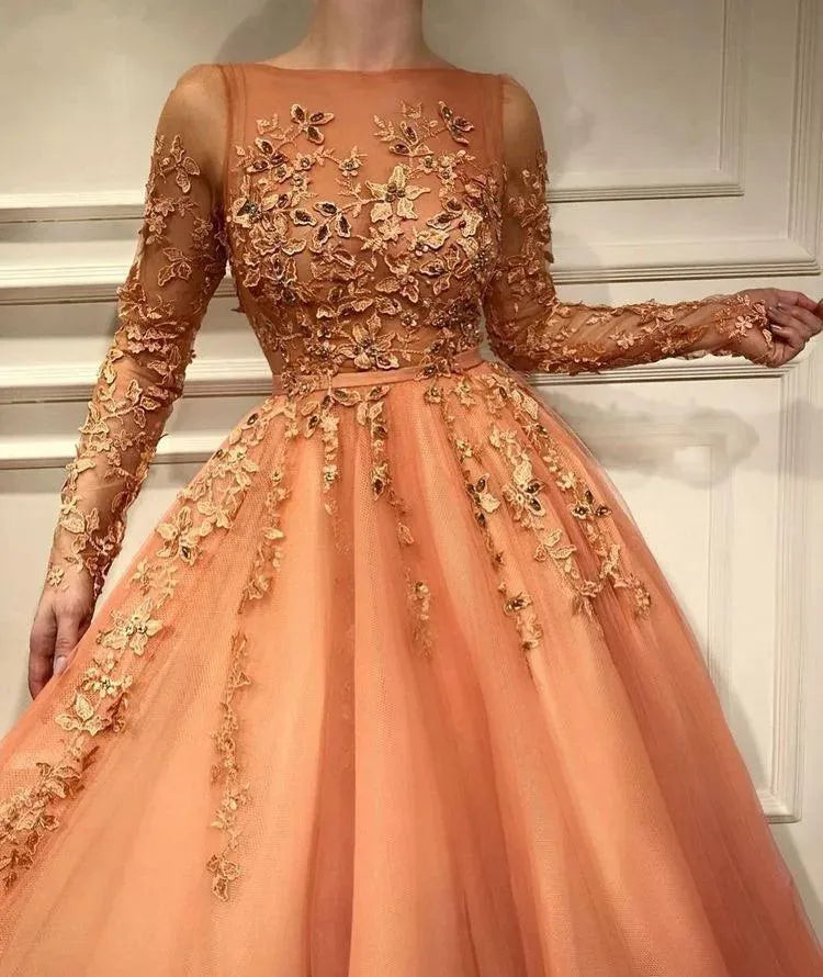 Long Sleeves Evening Dresses Scoop Neckline Party Gown Lace Beaded Tulle A-Line Dubai Formal Prom Dress Beige