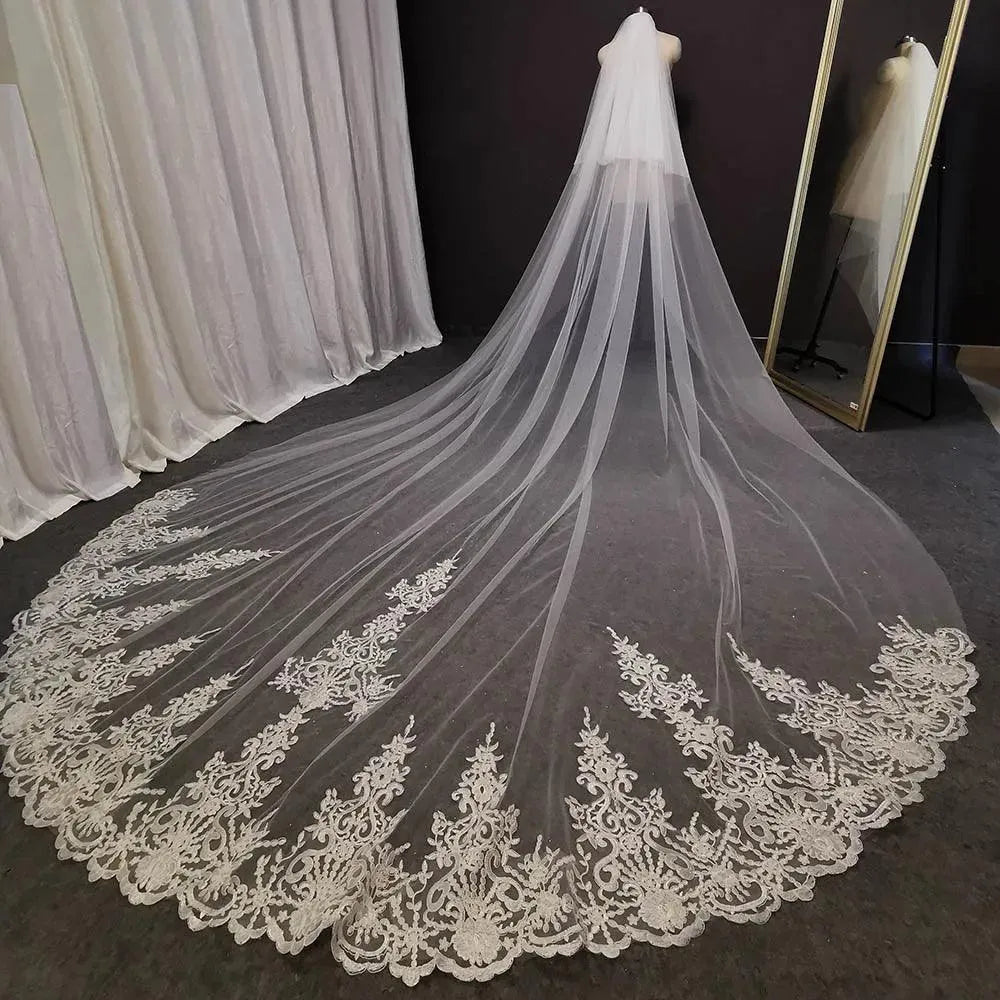 Real Photos 2 T Long Lace Wedding Veil 4 Meters White Ivory Bridal Veil with Comb Blusher Bride Headpiece Wedding Accessories ivory