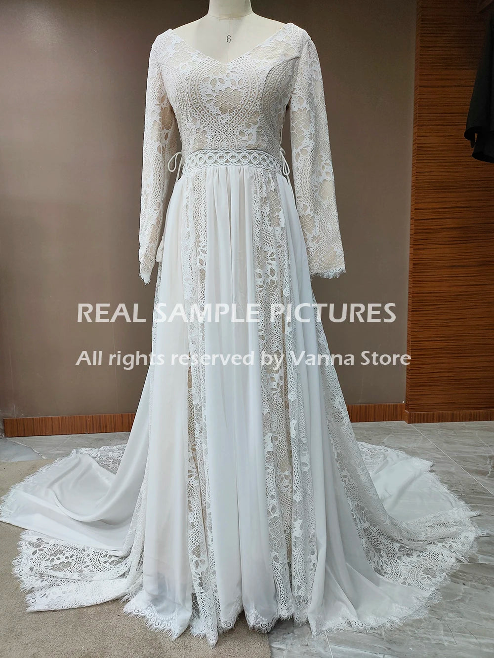 Customized Hippie Boho Beach Elopement Backless Wedding Dress Chiffon Long Sleeves Big Size Photoshoot V Neck Lace Bridal Gown