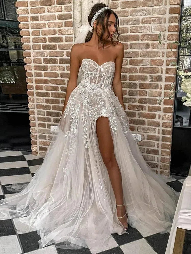 Sexy Beach Wedding Dresses For Bride Elegant Lace Boho Wedding Gowns Strapless Sleeveless High Split Princess Dresses Boho