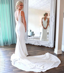 Robe de mariée sirène ouvre arrière en dentelle sans manches en V V-cou en satin sans manches sans manches sans manches plus robe de mariée personnalisée taille