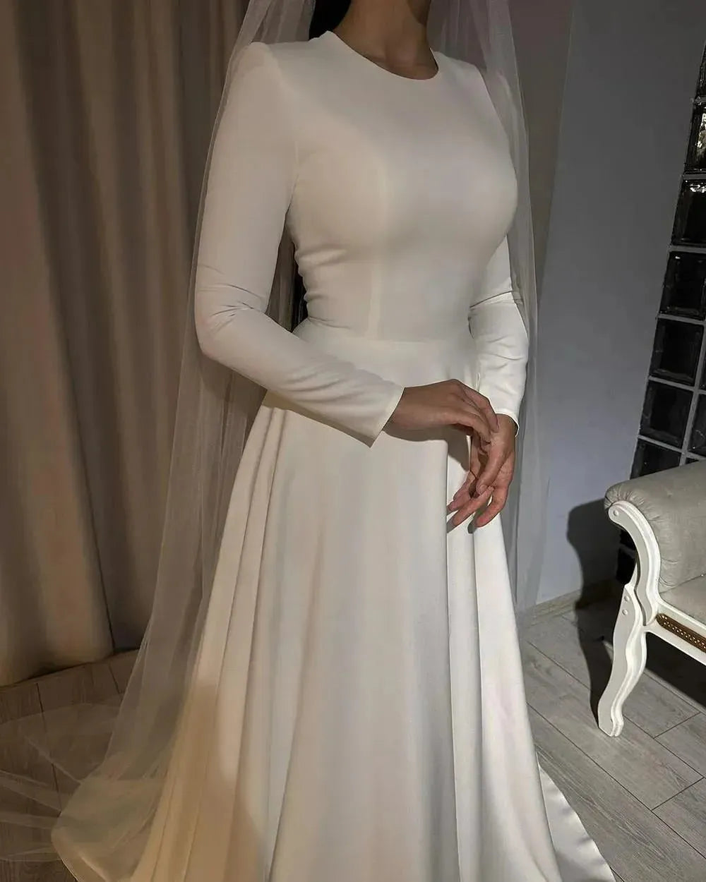 Ivory Satin Wedding Dresses for Bride Long Sleeve O Neck A Line Dubai Muslim Bride Dress with Train Simple Civil Wedding Gowns champagne
