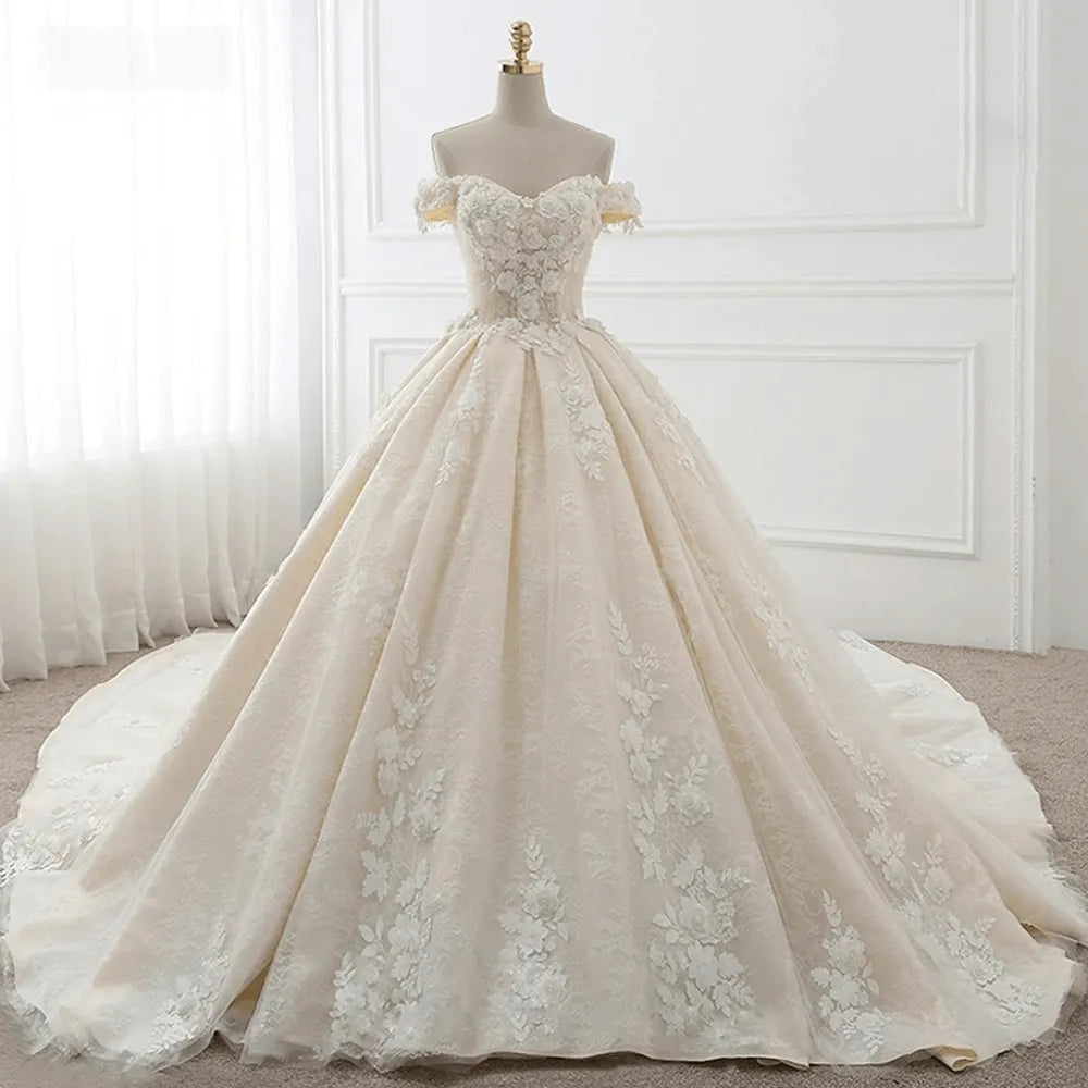 Royal Train Beaded Sweetheart Ball Gown Wedding Dresses Appliques Flowers Vintage Lace Bride Gowns Vestido De Noiva As Picture