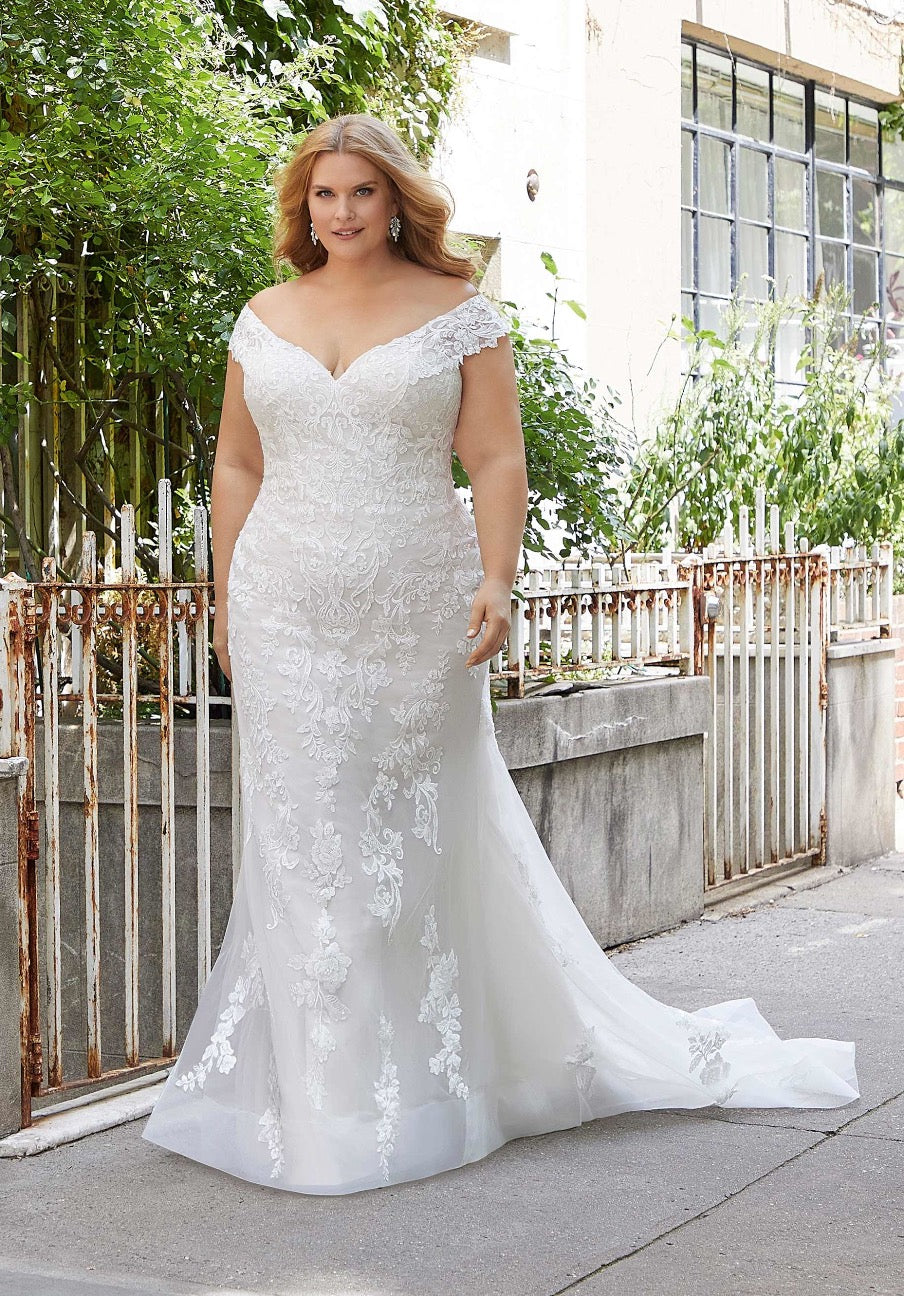 Plus Size Elegant Wedding Dress V-Neck Off Shoulder Lace Appliques Button Bridal Gown Floor Length Vestido De Novia