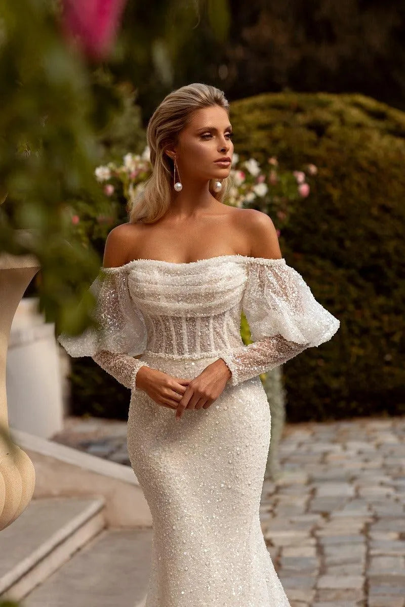 A-Line Backless New Wedding Dresses For Women Sexy Mermaid Off Shoulder Fluffy Long Sleeves Simple Slimming Mopping Bride Gowns Mermaid