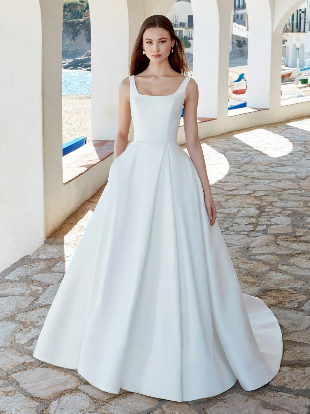 Wedding Dresses For Woman Charming A-line Front Slit Draped Square Neck Chapel Train Gorgeous Open Back Robe De Mariée champagne