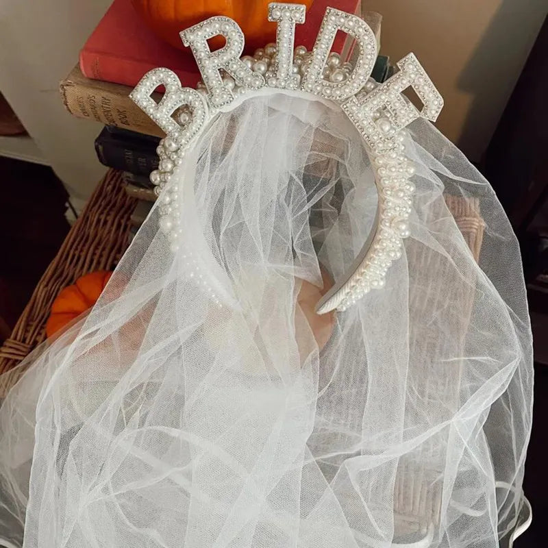 Diadema de novia blanca, corona de perlas con velo, decoración de boda, regalo de despedida de soltera, suministros para despedida de soltera 