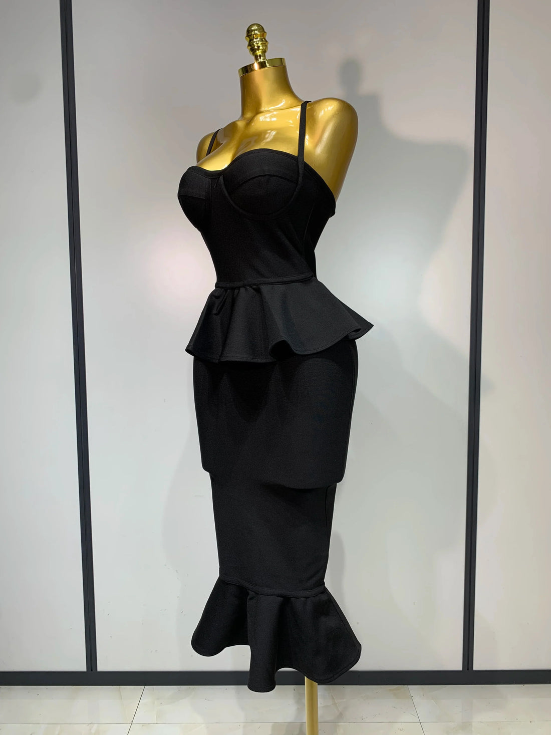 Women Sexy Backless Tierred Bodycon Bandage Dress  Celebrity Elegant Evening Party Club Wedding Dress Birthday Vestido